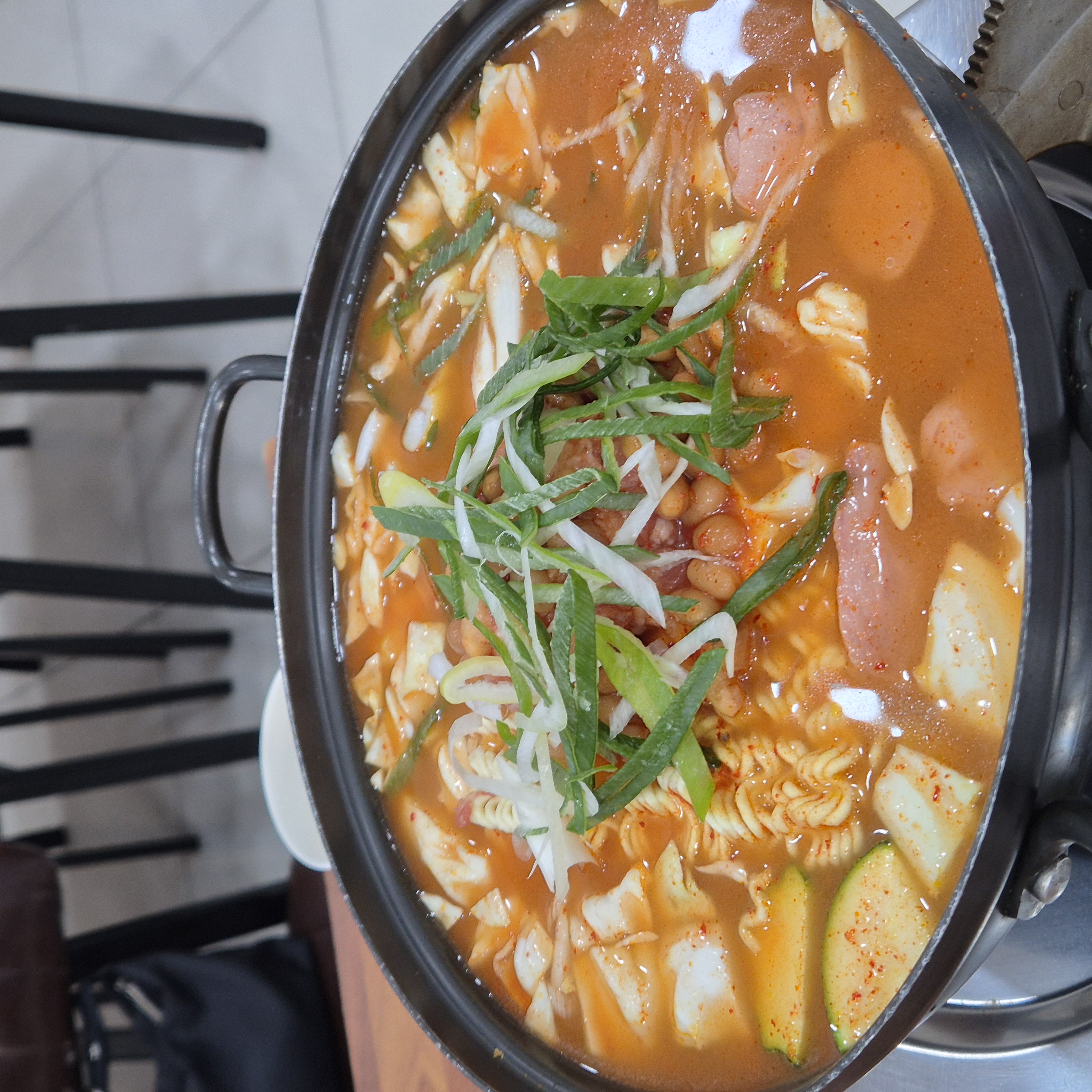 하늘돈까스 부대찌개