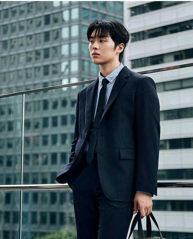 배우 최현욱