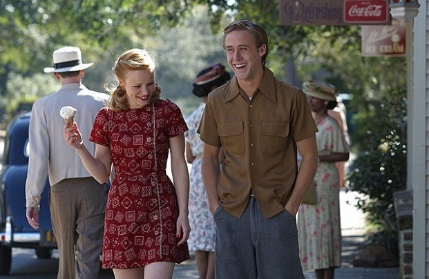 영화 노트북 남 녀 주인공이 데이트 하는 장면