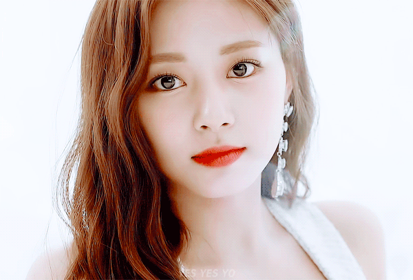 쯔위 ツウィ (트와이스 TWICE) gif