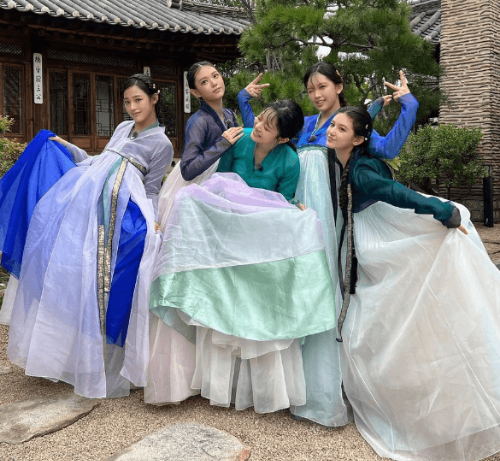 뉴진스 글로벌 500인