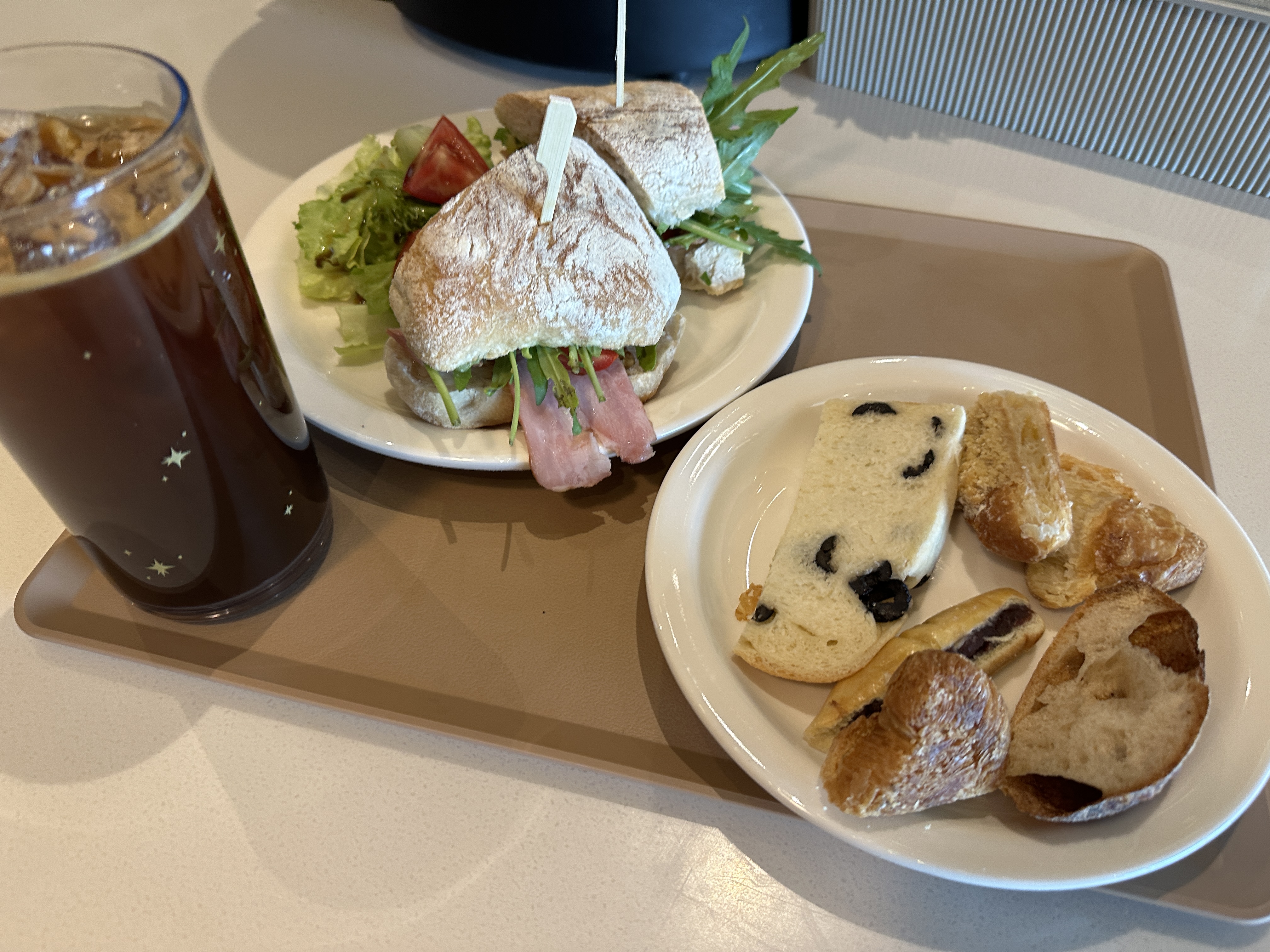 원베일리 스카이 커뮤니티 카페 후기 서초구민도 가능한 한강뷰 브런치 공간