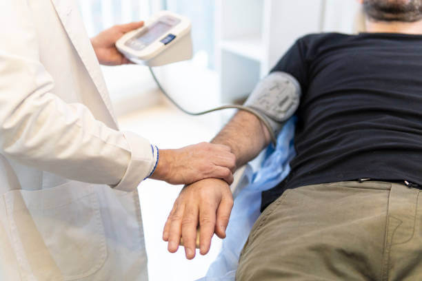 아침 기상 후 어지럼증? 2025년도 기립성 저혈압 치료 최신 정보