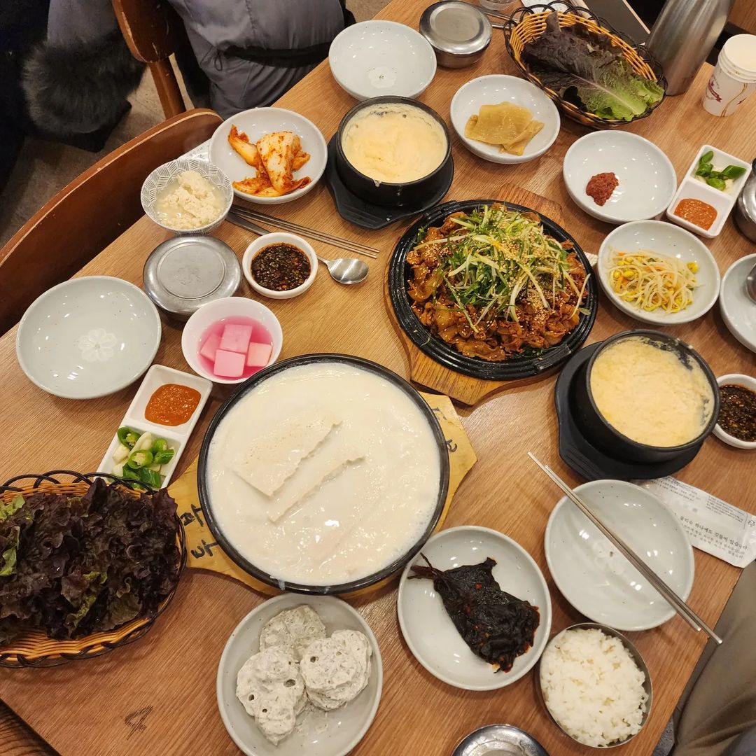 토요일은 밥이좋아 군포 수리산 고추장 숯불구이 맛집 불향 파향 풍미 MAX & 고소한 콩탕 현지인 추천 토밥 좋아 방송정보