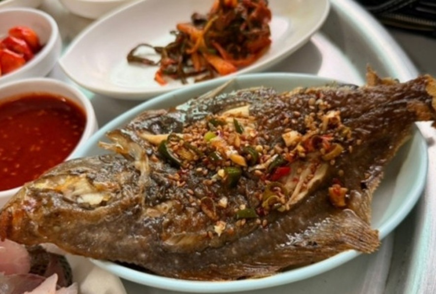 사노라면-고성-회-백반-집-만원
