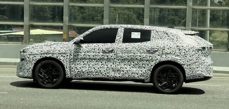 르노 오로라2 SM6 후속 출시일 가격 정보 업데이트_5