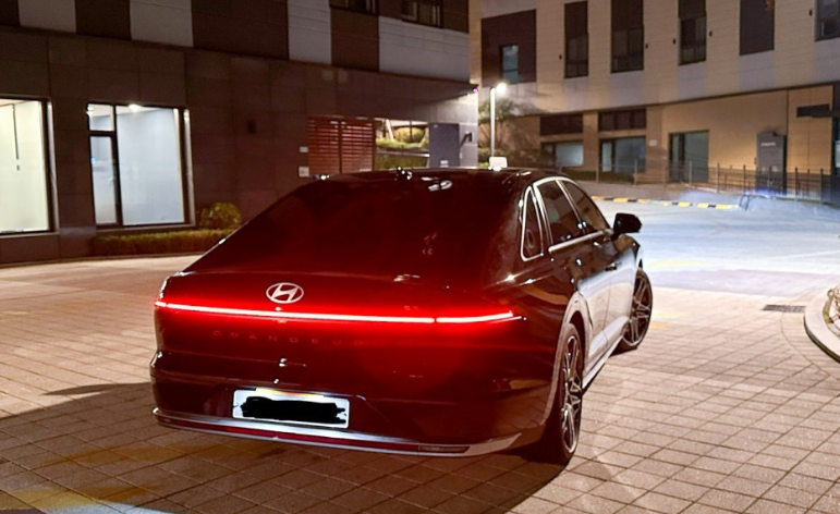 신형 그랜저 야간 주행 영상