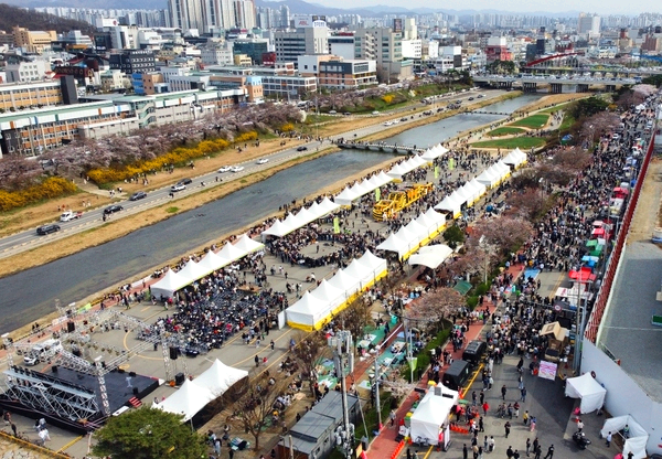 청주 무심천 푸드트럭 축제