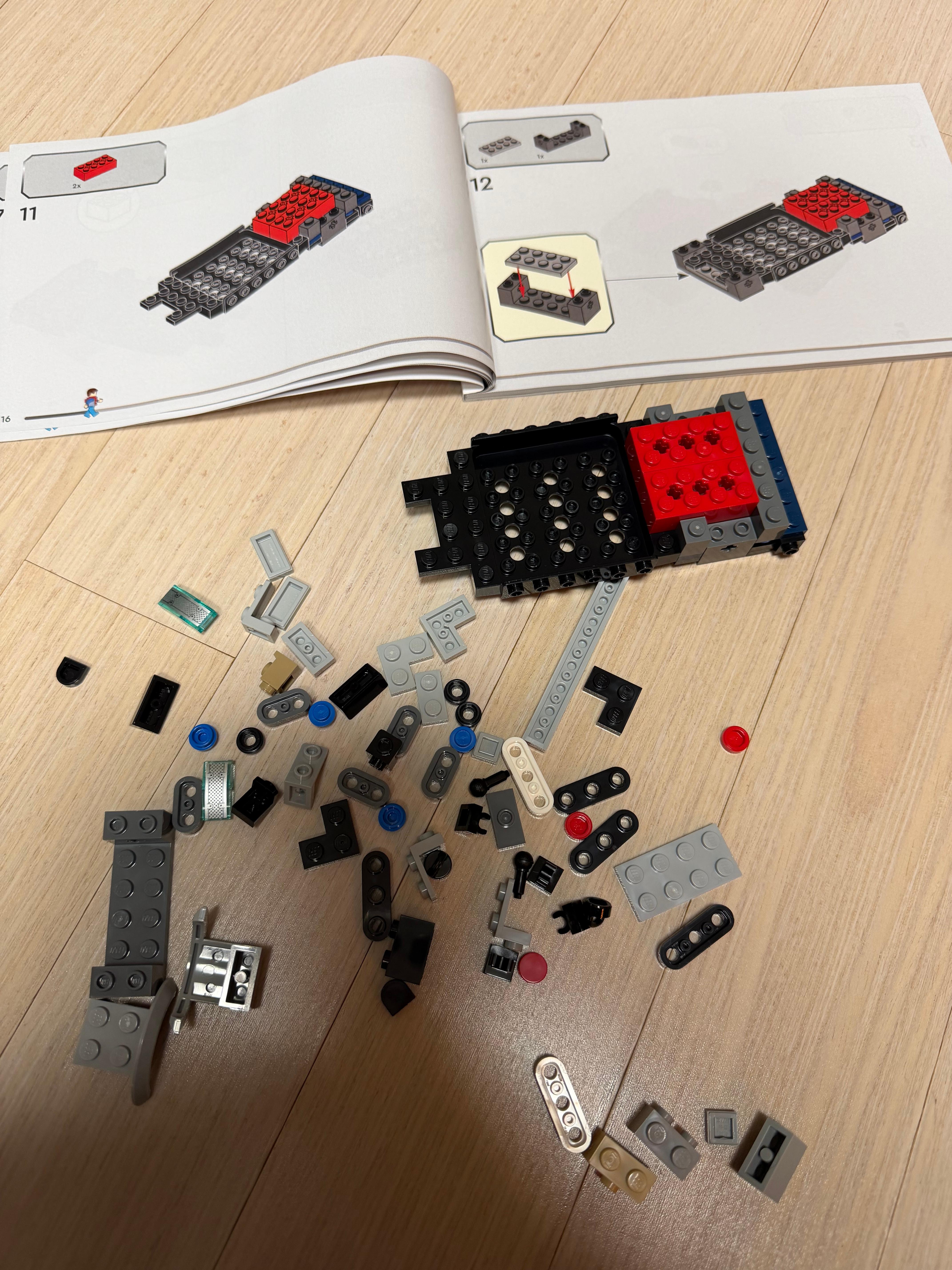 백 투 더 퓨처 레고 조립