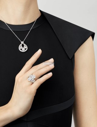 반클리프 목걸이 구매 방식의 특이점