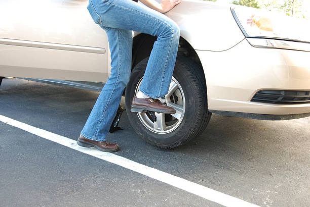 타이어-펑크-응급처리-지렁이