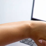 마우스 손목 통증 예방