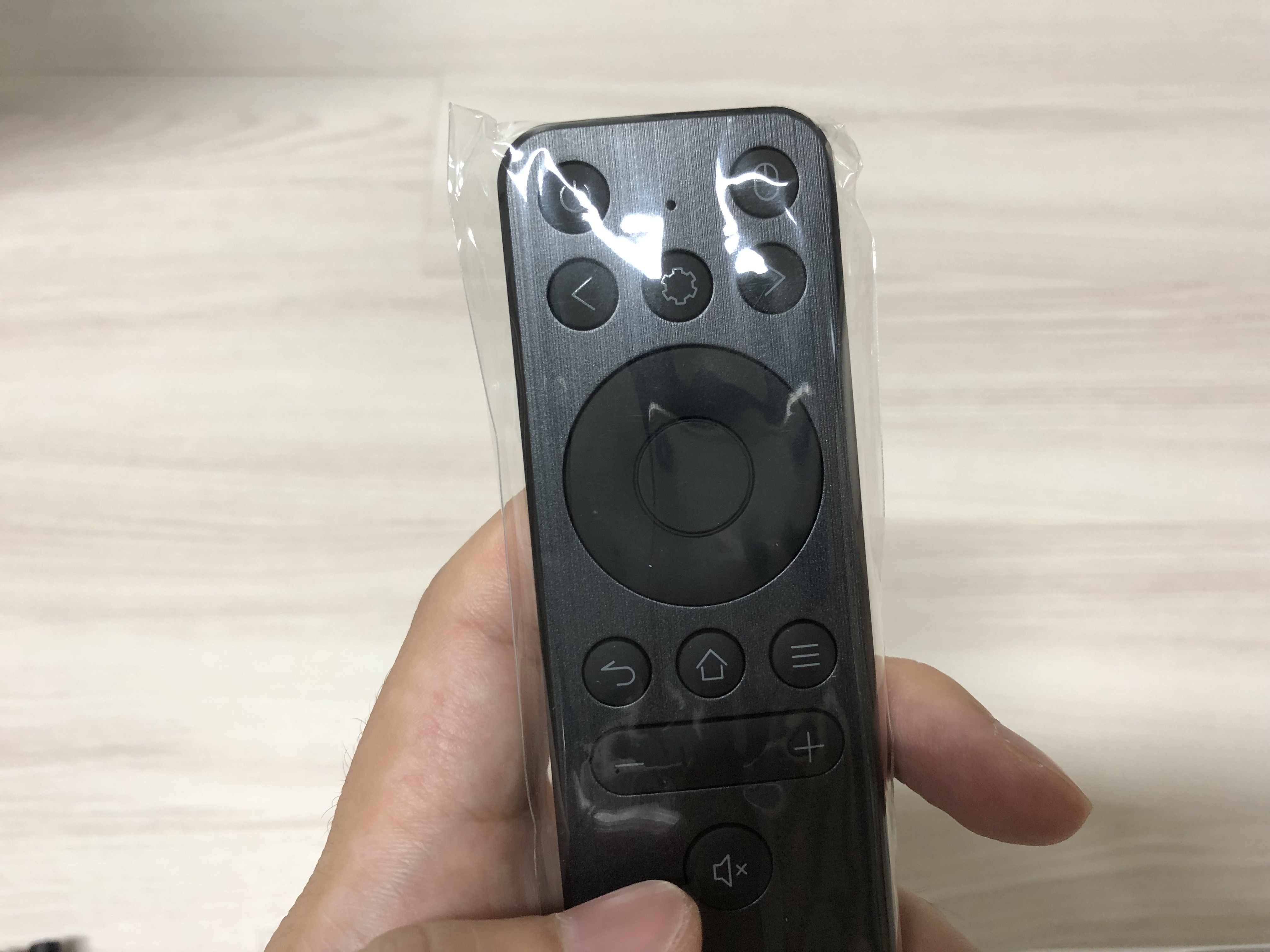 샤오미 스마트 미니 빔프로젝터 WANBO T2 MAX 리뷰 - 리모콘