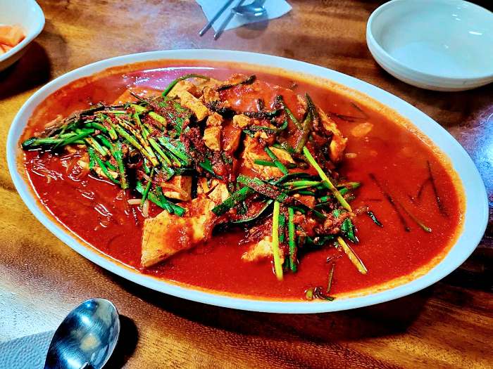 생방송 오늘저녁 대전 중앙시장 두부두루치기 맛집