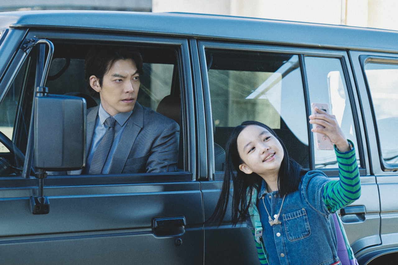 영화 외계+인 1부 가드와 이안