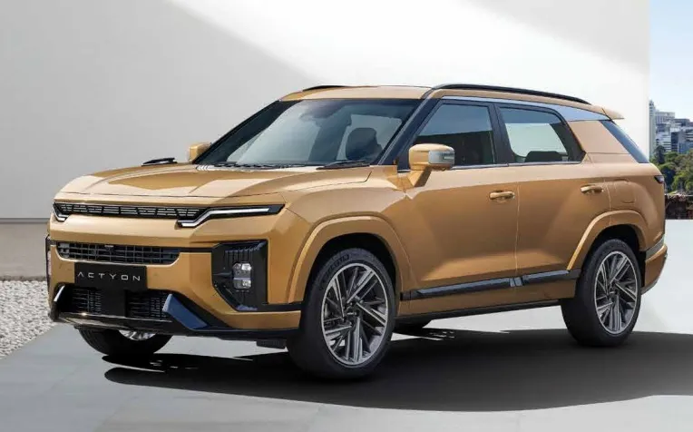 2025 액티언 하이브리드 주차된 모습