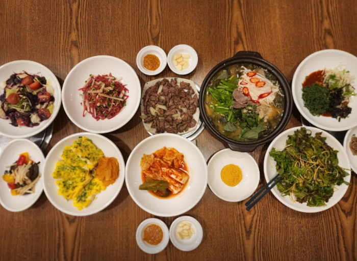 KBS 2TV 생생정보 2009회 2024년 3월 19일 금성 금정산성 본점 흑염소 한상