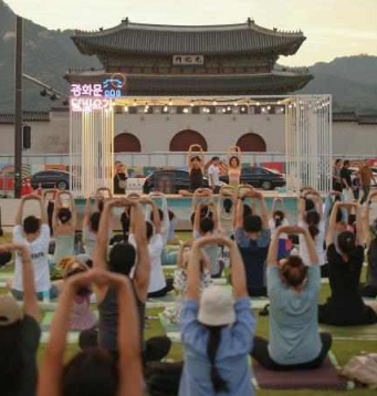 두 번째 달빛요가 진행 사진