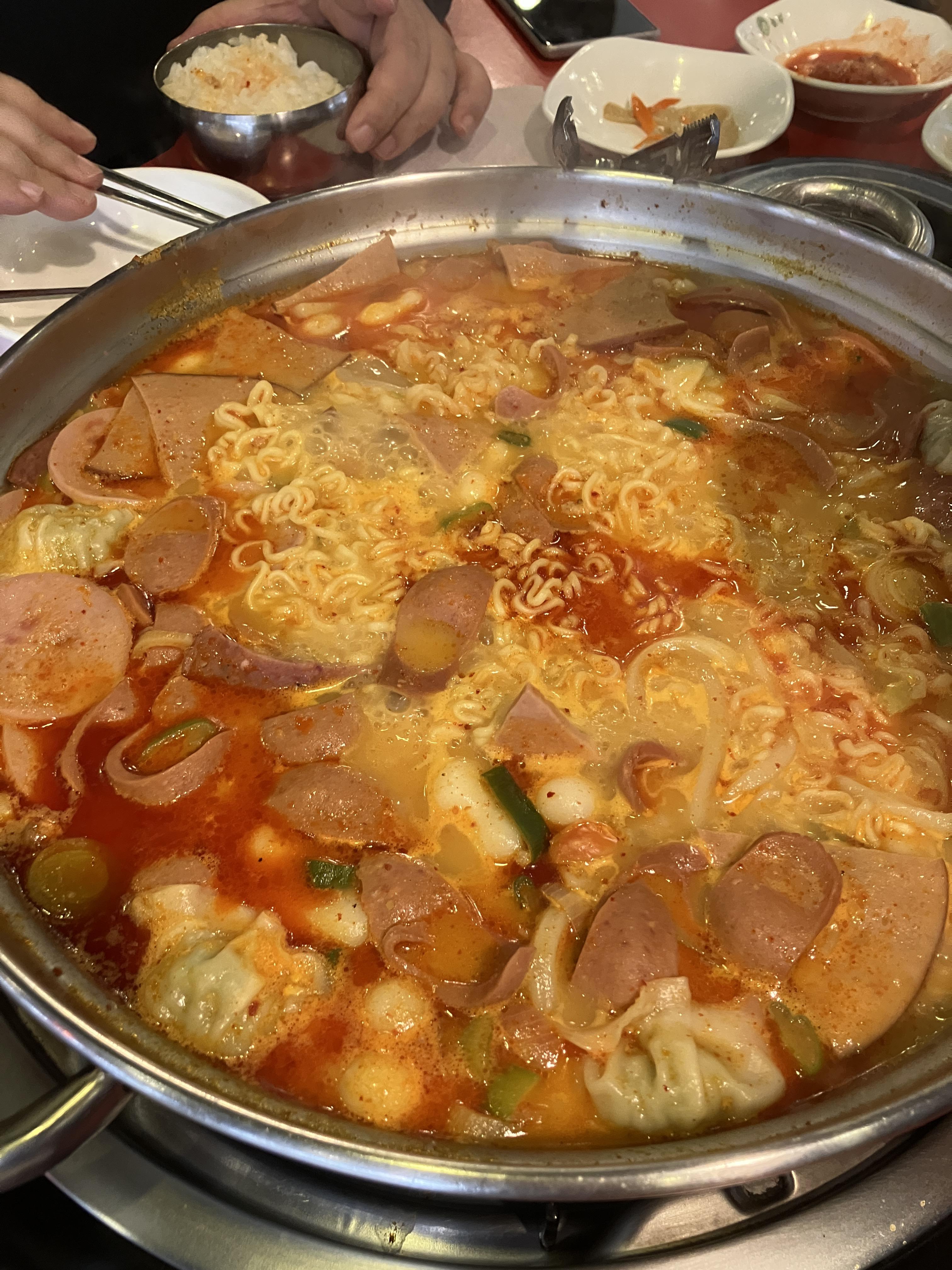 놀부부대찌개 치즈부대찌개