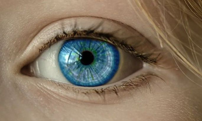 눈알이 빠질듯이 아픈이유