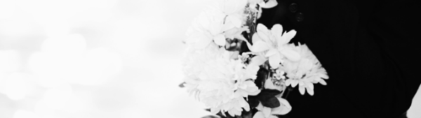 좌측 하단부에 본인 이름, 소속 단체명 기입