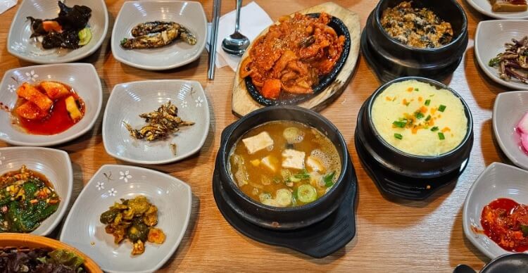 오늘N 한 끼에 얼마예요? 남양주 우렁쌈밥정식 맛집 돌고개해신탕 