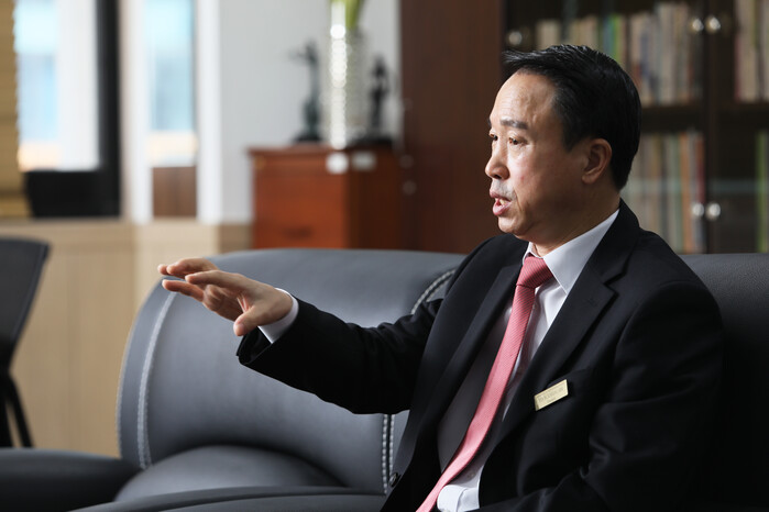 육광심 호텔 학교 이사장 프로필