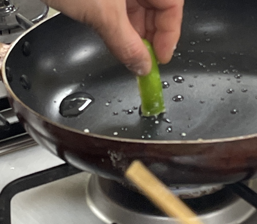 한식조리기능사 실기시험 준비 - 풋고추전 - 가장자리 익히기