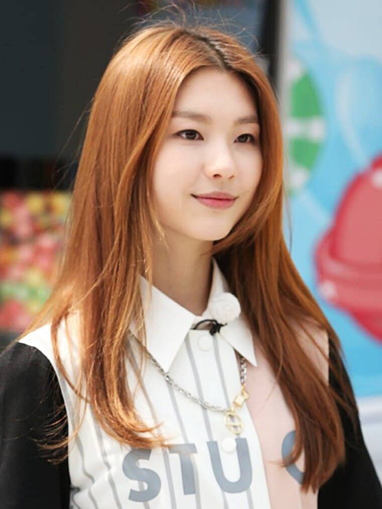 모델-김진경