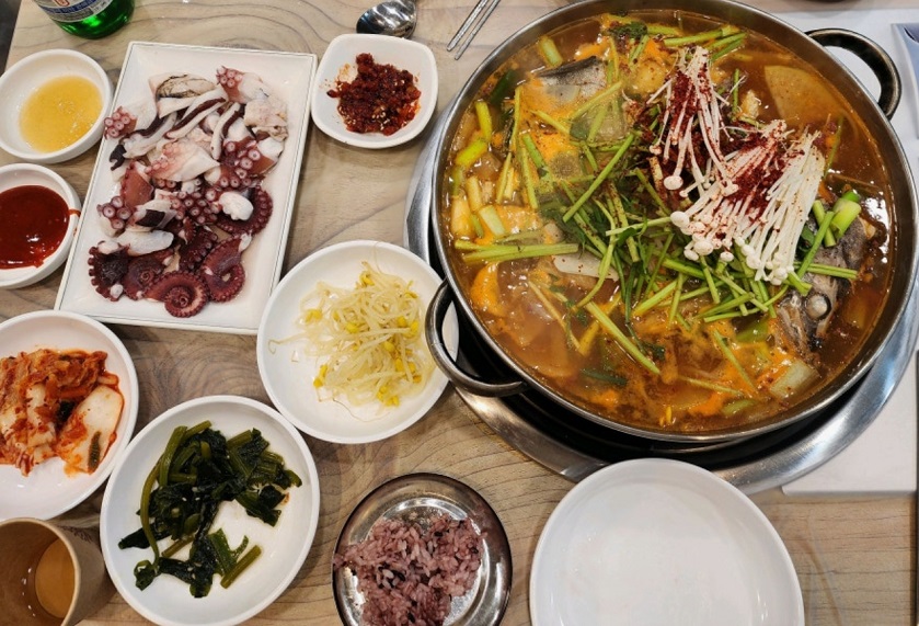 노부부-삼세기-매운탕-혜진식당