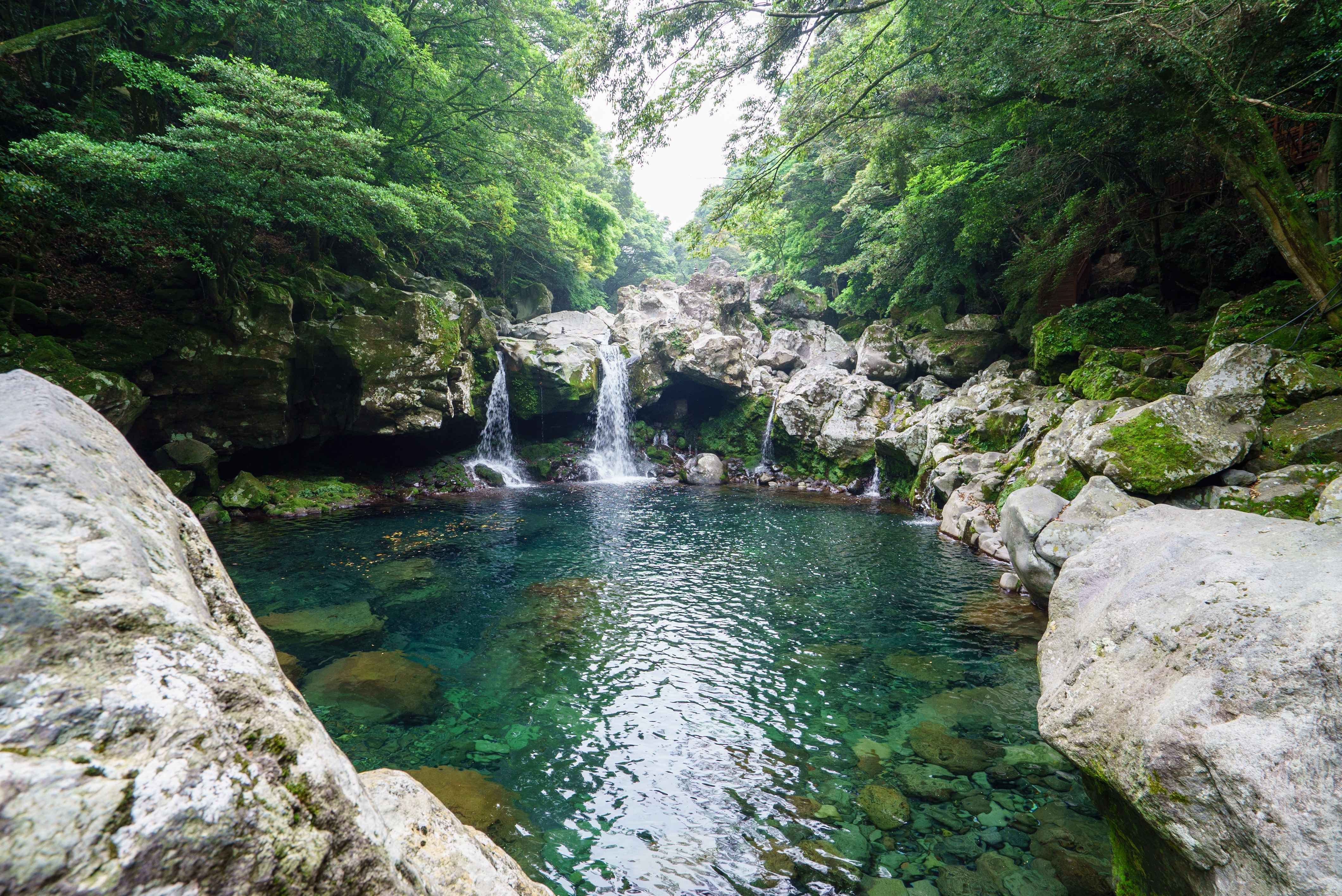 제주 돈내코 원앙폭포 사진