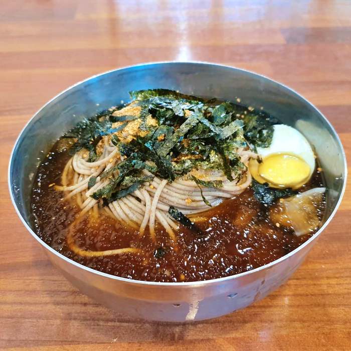 백반기행 안재모 편 물 막국수 비빔막국수 들기름막국수 온면 소고기 편채 고양 원당 맛집 소개