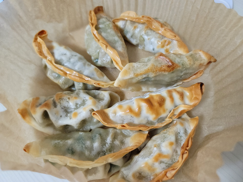 서울만두 고기교자 에어프라이어 조리 완료