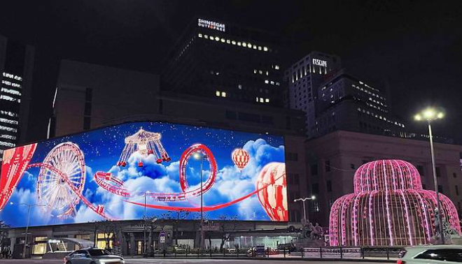 신세계 본점 미디어 파사드와 크리스마스마켓