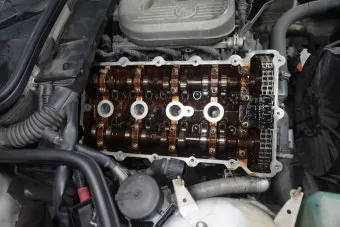 엔진오일 누유 수리비 얼마나 들까 원인부터 비용 차이까지 정리 표로보기_16