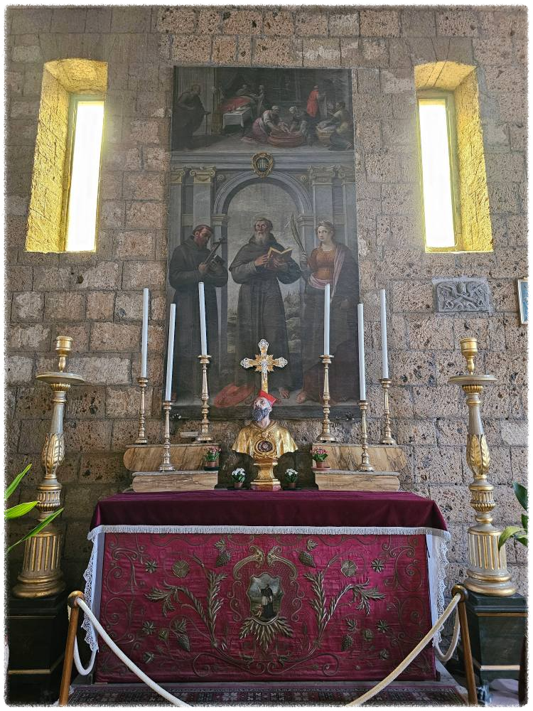 24. 9. 2 이탈리아 치비타 디 반뇨레조 산 도나토 성당 내부