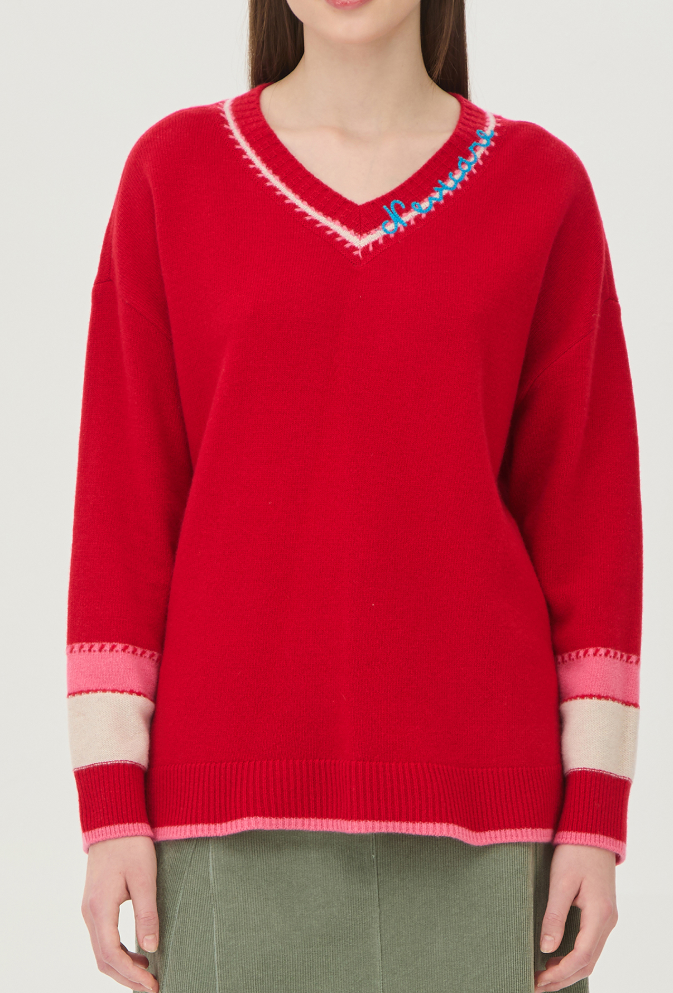 빅토리아 브이넥 자수 니트