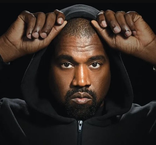 칸예 웨스트 내한공연 취소, 히틀러 찬양 논란 때문이었다? 관련 사진 2