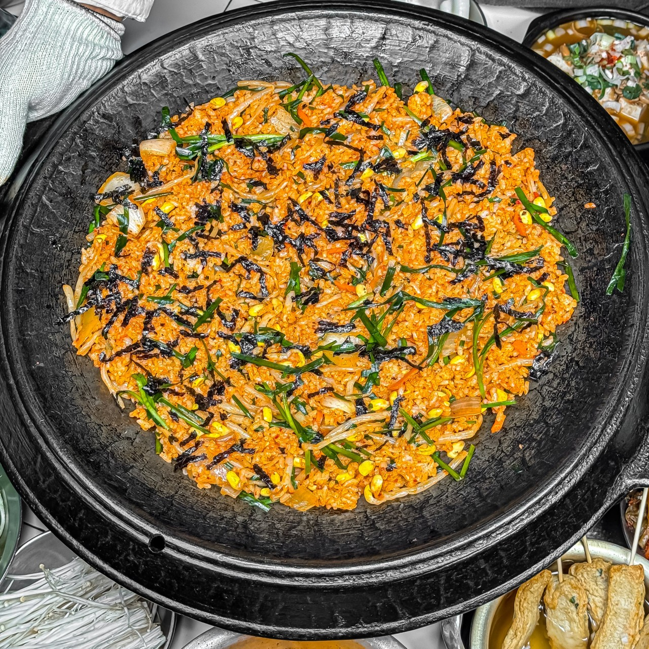 충남 공주 팔팔무쇠삼겹