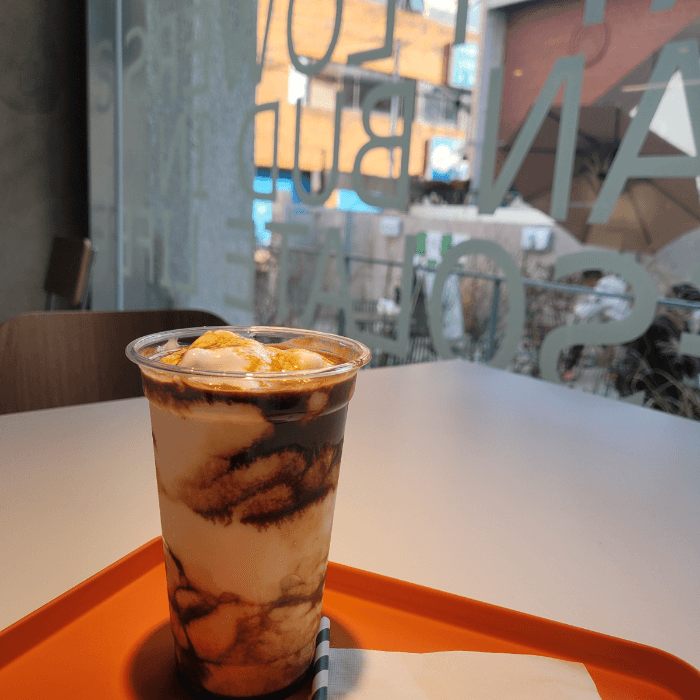 코코넛-커피-쉐이크