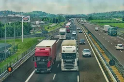 2025 고속도로 통행료 면제 여름 휴가 전망 대처법