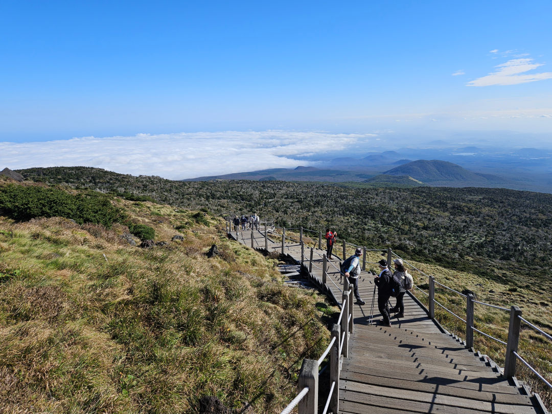 한라산 정상 올라가는길