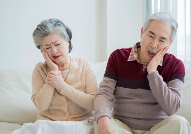 이빨 흔들리는 꿈