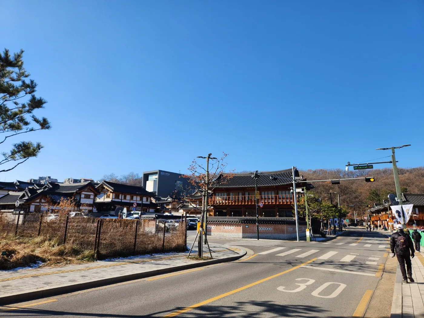 은평한옥마을로-내려오는길