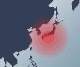 일본 남부 해역에서 발생한 난카이 트로프 지진 충격이 부산과 울산 방향으로 쓰나미처럼 확산되는 상황을 표현한 한글 썸네일