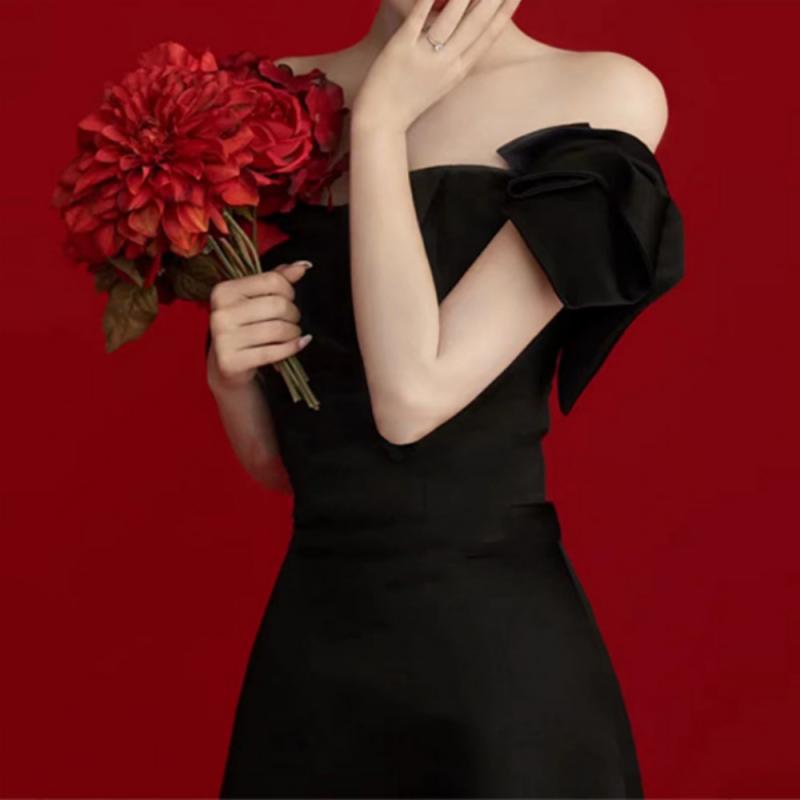 어깨 리본 포인트 블랙 유색드레스 대여 웨딩드레스 제주스냅 브라이덜샤워 연말파티 의상대여