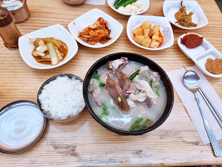 영천 식당 소머리곰탕 37년 전통 노포 곰탕 수육 엄마는 슈퍼우먼 맛집 추천
