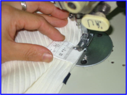 스웨터 라벨, 택 마무리 단계