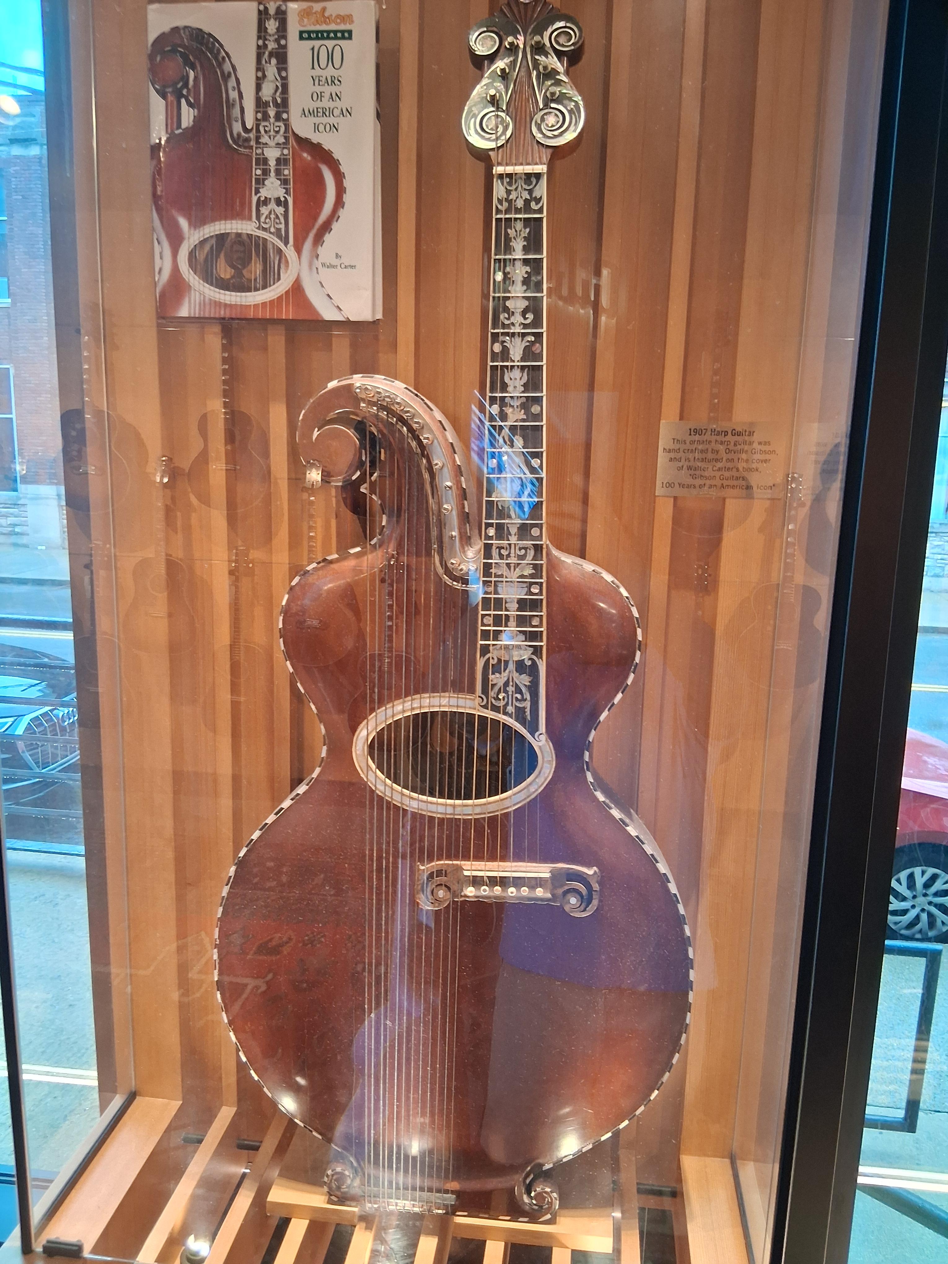 Gibson Garage 하프기타