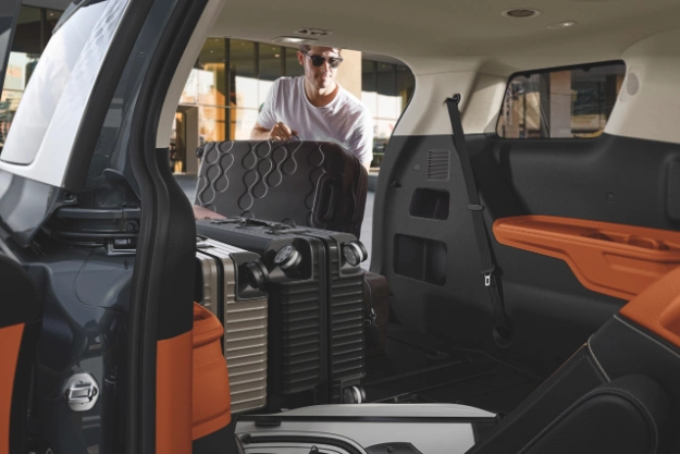 2024년형 기아 카니발 하이브리드 내부디자인